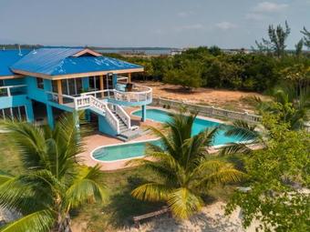 Hostal Paradise Plantation