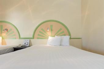 Laos Mar Hotel And Suites