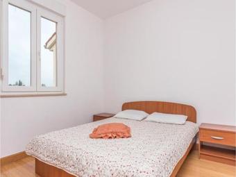 Two-bedroom Apartment In Alberi