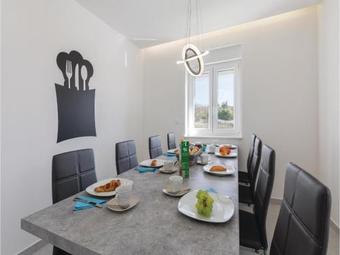 Four-bedroom Holiday Home In Sv.lovrec Labinski