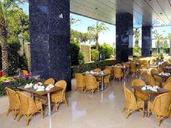Hotel Crown Plaza, Izmir