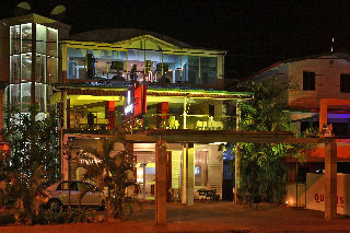 Queens Hotel & Casino