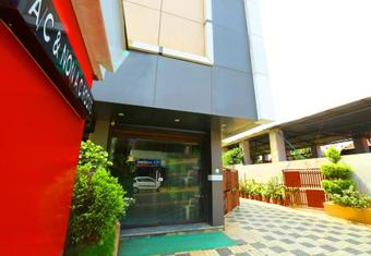 Hotel Oyo 4678 Greens Residency