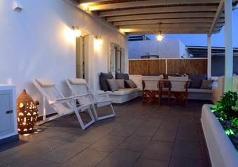 Seashell Mandrakia Sea View