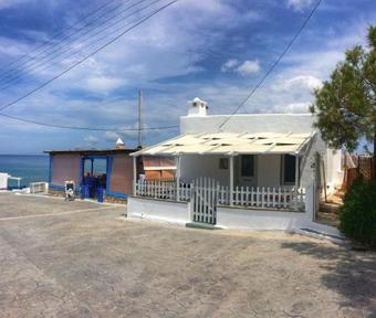 Bed & Breakfast Traditional House By The Sea