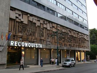 Hotel Reconquista