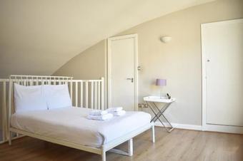 3 Bedroom Mezzanine Apartment In Temple Bar