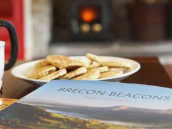 Holiday Home Bwthyn Y Cwm