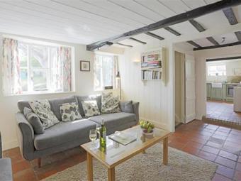 Cozy Holiday Home In Westleton With Garden