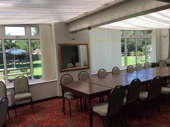 Posada The Fountain Oldwood