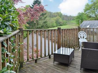 Old Ford House Studio Apartment