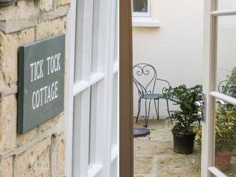 Tick Tock Cottage, Sturminster Newton