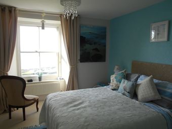 Hostal Hendre Clochydd Hall