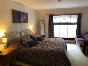 The Boat House Bed And Breakfast