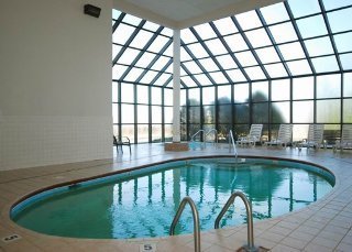 Hotel Comfort Suites Airport