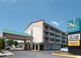 Hotel Quality Inn & Suites