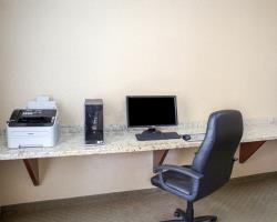 Hotel Quality Inn & Suites