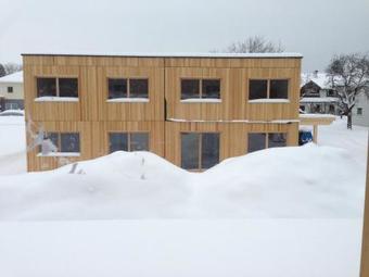 Bio-vollholzhaus Mit Badeplatz