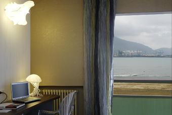 Hotel High Tech Tamarises - Bilbao