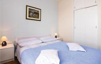 Apartment Lukovo Sugarje 28