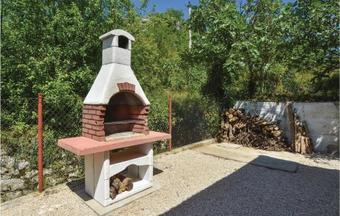 Two-bedroom Holiday Home In Blato Na Cetini