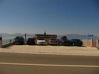 Apartments And Rooms With A Swimming Pool Brist (makarska) - 15620