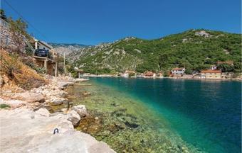 Three-bedroom Holiday Home In Donja Klada