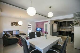 Villa Ctim227/modern Holiday Home With Private Pool