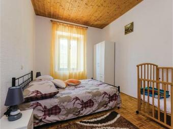 Three-bedroom Holiday Home In Ston