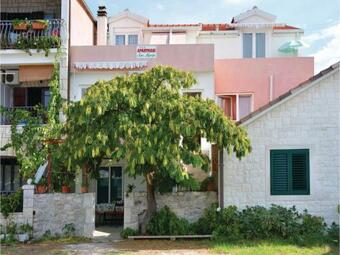 Apartment Ulica Sucuraj VI