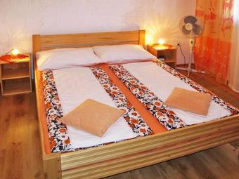 Holiday Home Majoli (roj304)