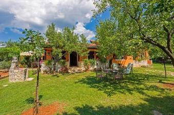 Klen In Smoljanci (haus F�r 4 Personen)