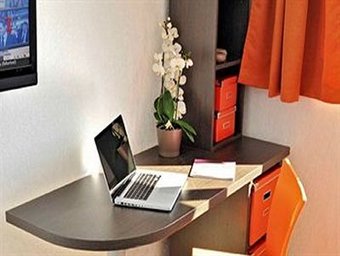 Hotel Park & Suites Marseille Airport (ex.vitrolles)