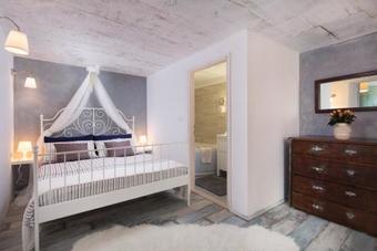 Villa Targeto With Sea View