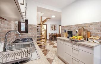 Four-bedroom Holiday Home In Tuhelj