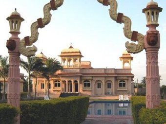 Hotel Rajputana Resort (t)