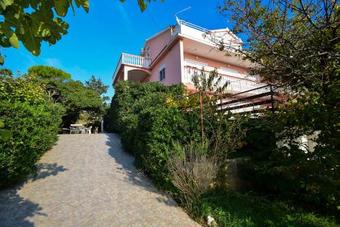 Apartments Komadina II 597