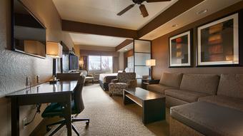 Best Western Plus Atrea Hotel
