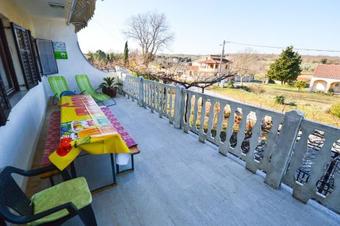 Apartment In Segotici/istrien 8744