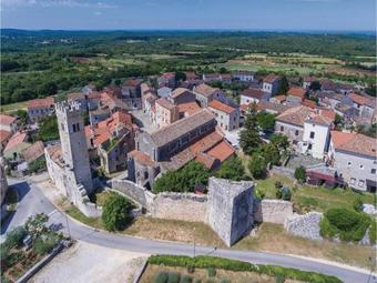 Two-bedroom Apartment In Sv.lovrec
