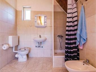 Two-bedroom Apartment In Sreser