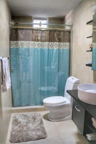 Hostal Master Suite With Stunning Views To Pool And Lake