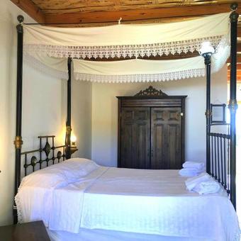 Hostal The Nitovikla Eco-agro Boutique & Pool & Restaurant & Winehouse