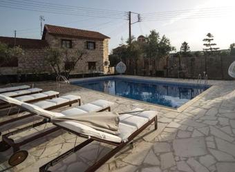 Bed & Breakfast Meleni Cottage Houses