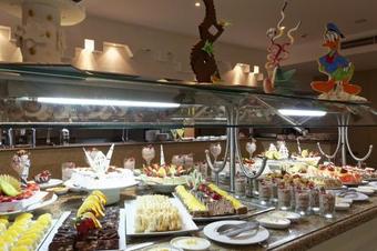 Hotel The Three Corners Equinox Beach Resort