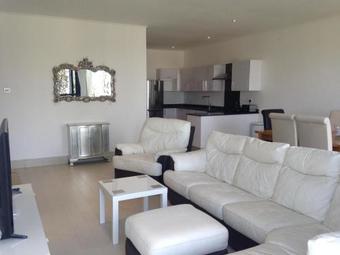 Relax Waterfront Apartment