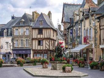 Three-bedroom Holiday Home In Ruffiac