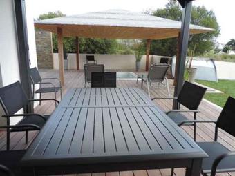 Superbe Villa Neuve Avec Jacuzzi, Sur Jardin Clos