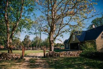 Loukapollu Holiday Home