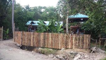 Hostal Bundal River Side
